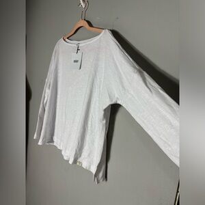 BYTAVI white long sleeve boxy sweatshirt  SZ M